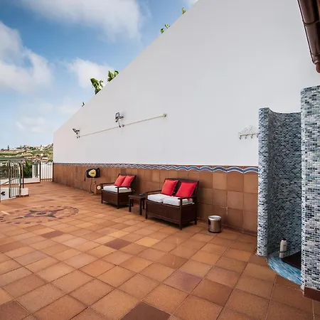 Villa Palmitos Deluxe Seaview *